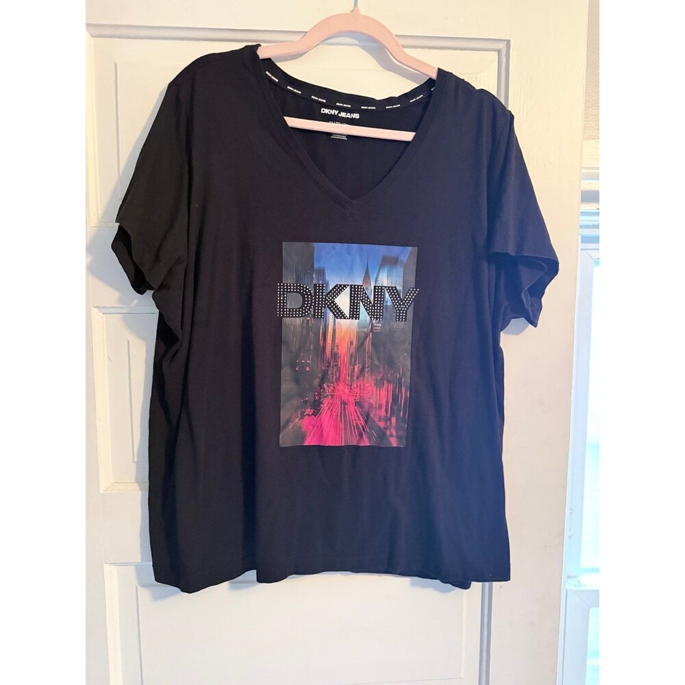 DKNY t-shirt